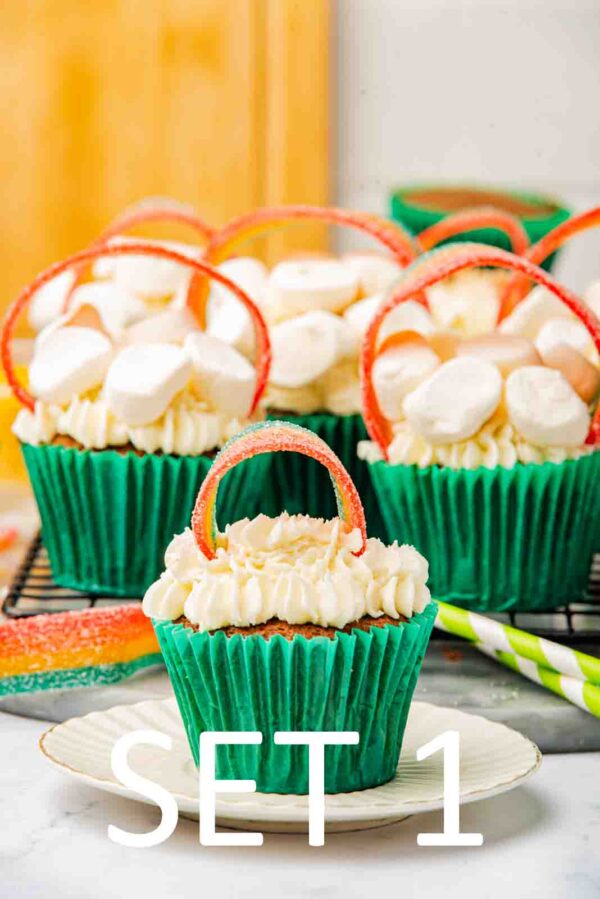 Surprise Rainbow Cupcakes [Set 1] - Image 6