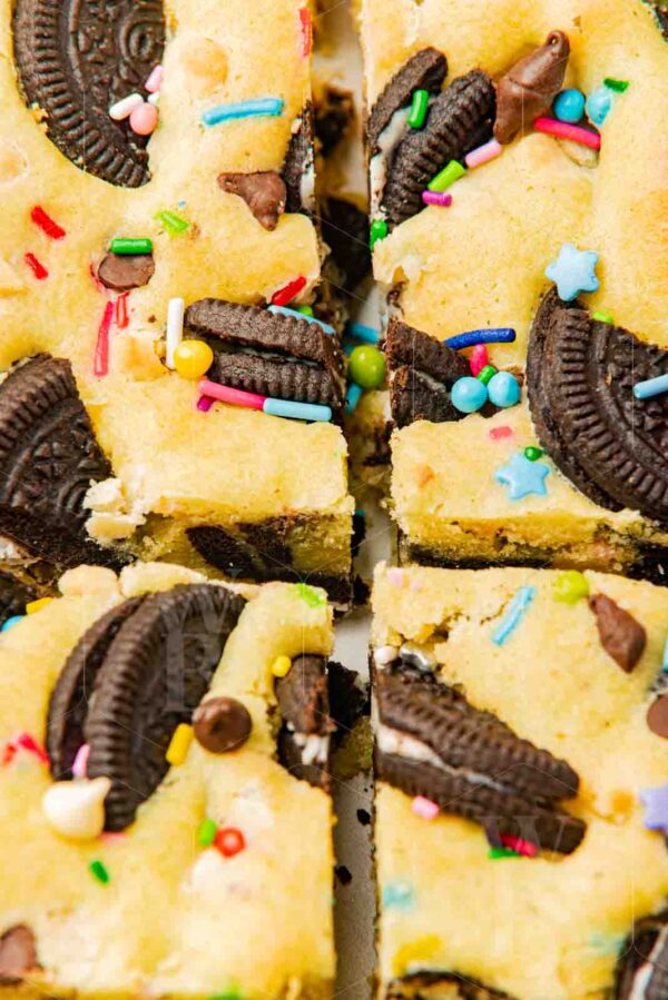 Sprinkles Party Blondies - Image 4