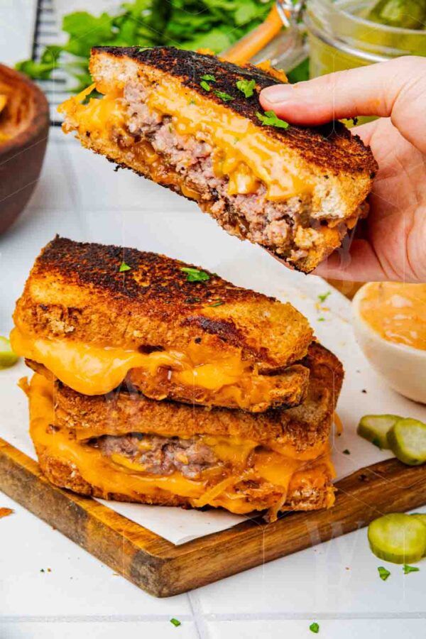 Classic Patty Melt with Caramelized Onions & Thousand Island Sauce - Image 15