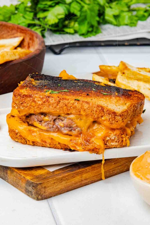 Classic Patty Melt with Caramelized Onions & Thousand Island Sauce - Image 27
