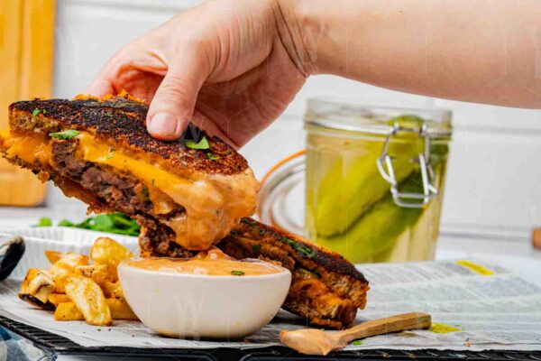 Classic Patty Melt with Caramelized Onions & Thousand Island Sauce - Image 40