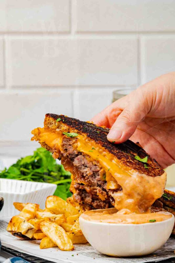 Classic Patty Melt with Caramelized Onions & Thousand Island Sauce - Image 43