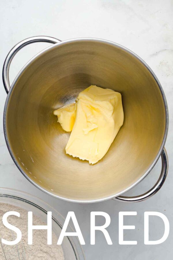 Gingerbread Bundt Cake [Set 2] - Image 31