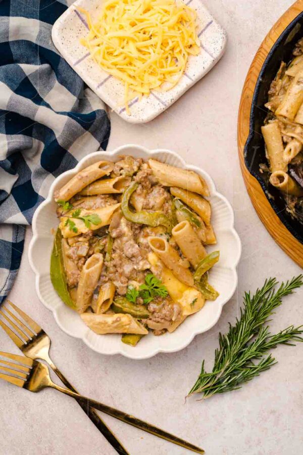 One-Skillet Philly Cheesesteak Pasta - Image 9