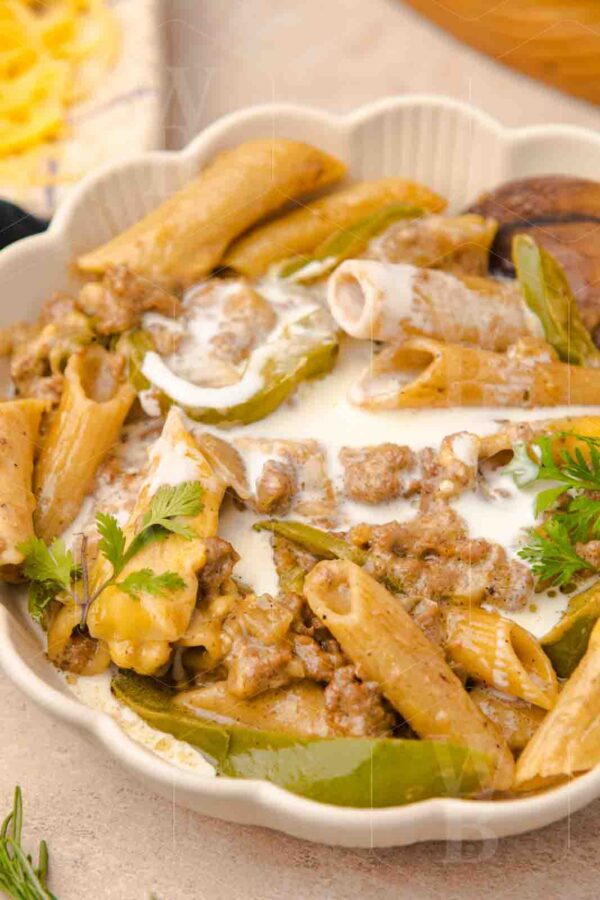 One-Skillet Philly Cheesesteak Pasta - Image 14