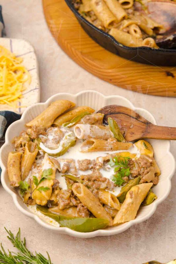 One-Skillet Philly Cheesesteak Pasta - Image 15