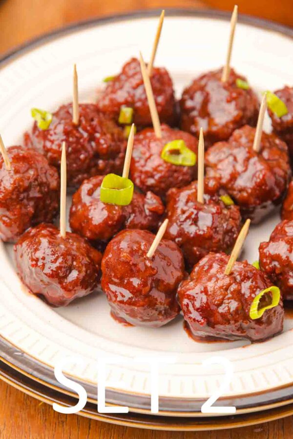 Slow Cooker Festive meatballs with Raspberry Chili Sauce [Set 2] - Image 37